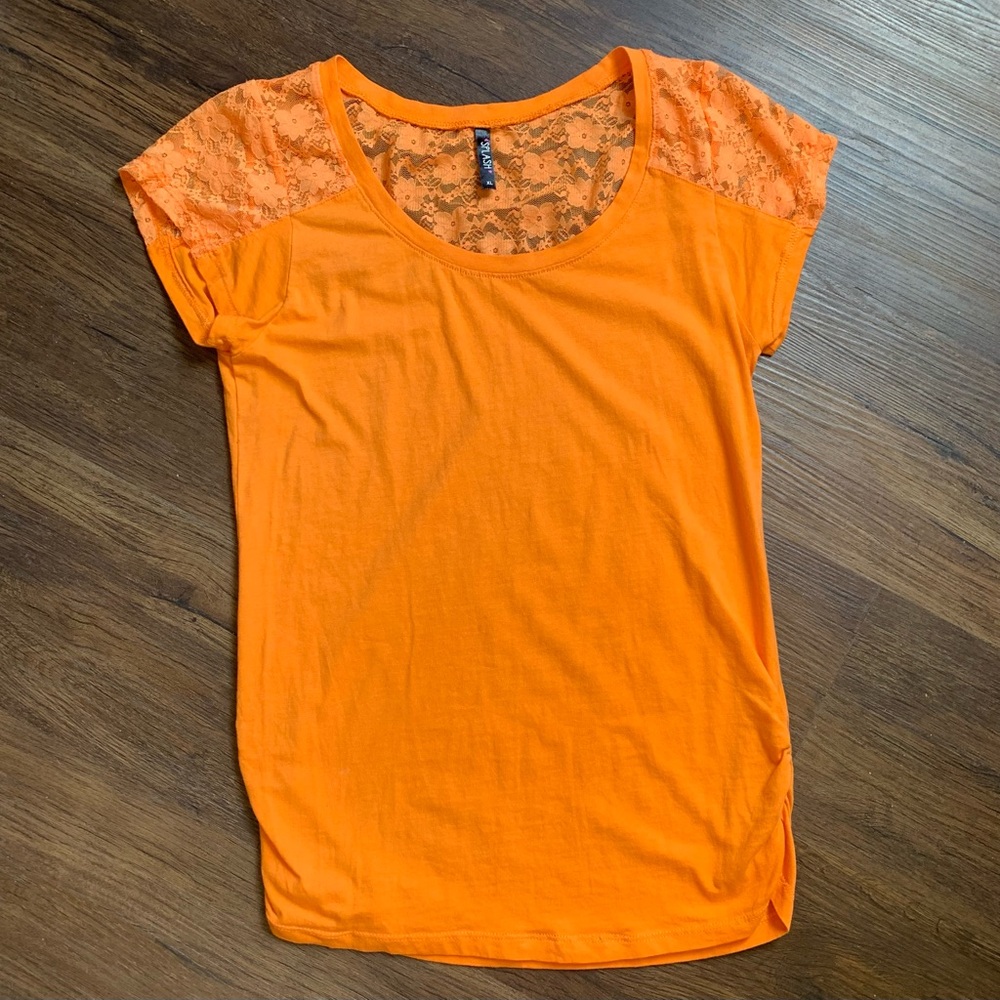 Orange Lace Ruched Tee - Picture 5 of 8